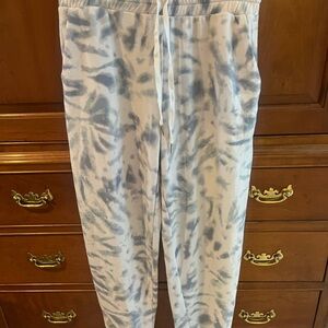 Mia & Tess sweatpants